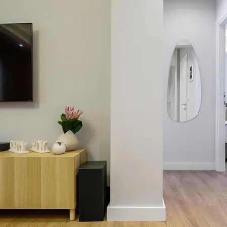 Elysium Retreat Next To White Tower & Helexpo Apartman